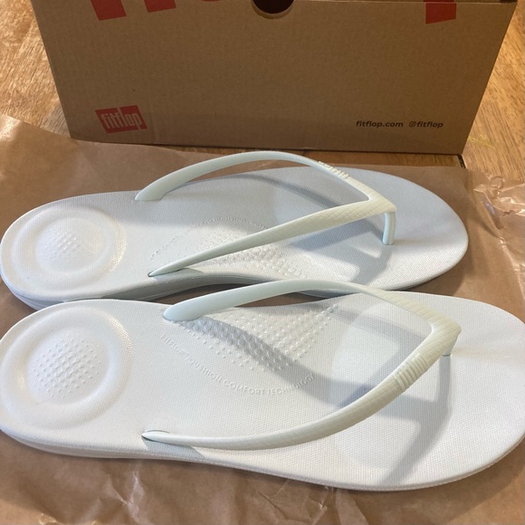 Fitflop Shoes - Beautiful fitflop sandals size 9 seafoam blue new